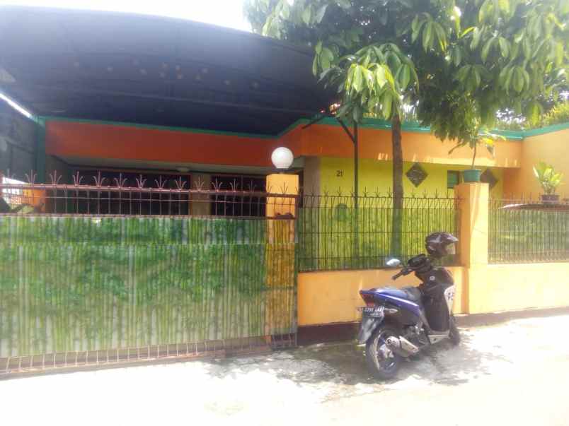dijual rumah jl padasuka indah
