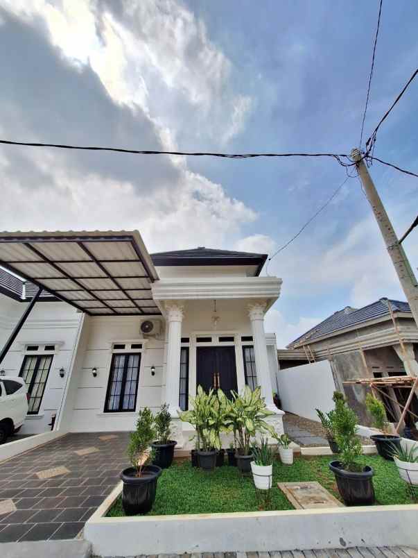 dijual rumah jl ray aporos serpong