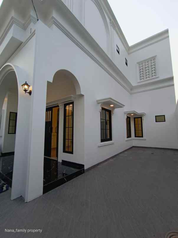 dijual rumah jln muchtar raya joglo