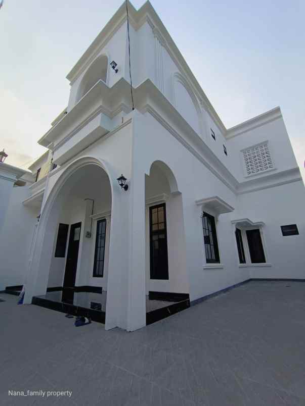dijual rumah jln muchtar raya joglo