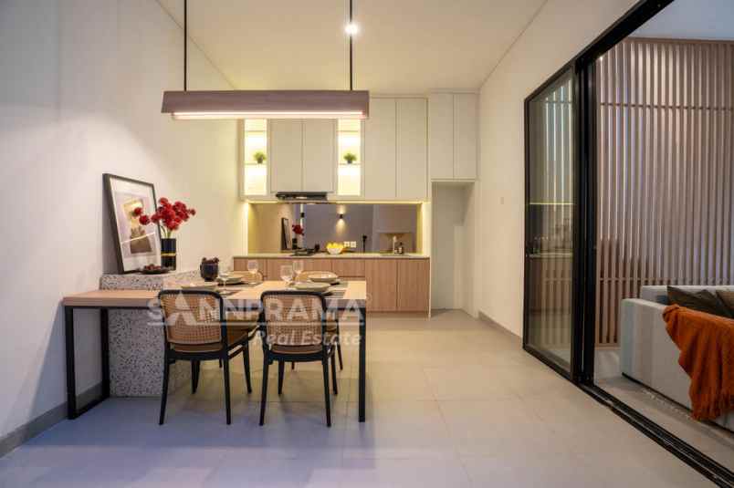 dijual rumah jln raya pondok cabe