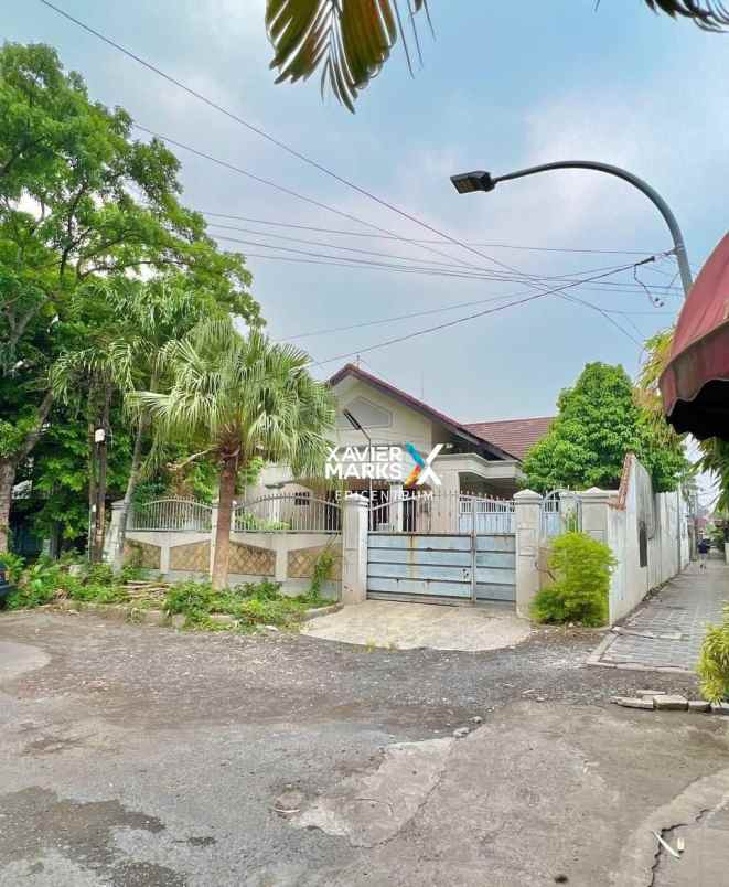 dijual rumah kaca piring