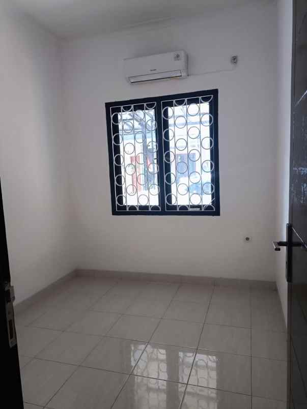 dijual rumah kaja ciracas jakarta timur
