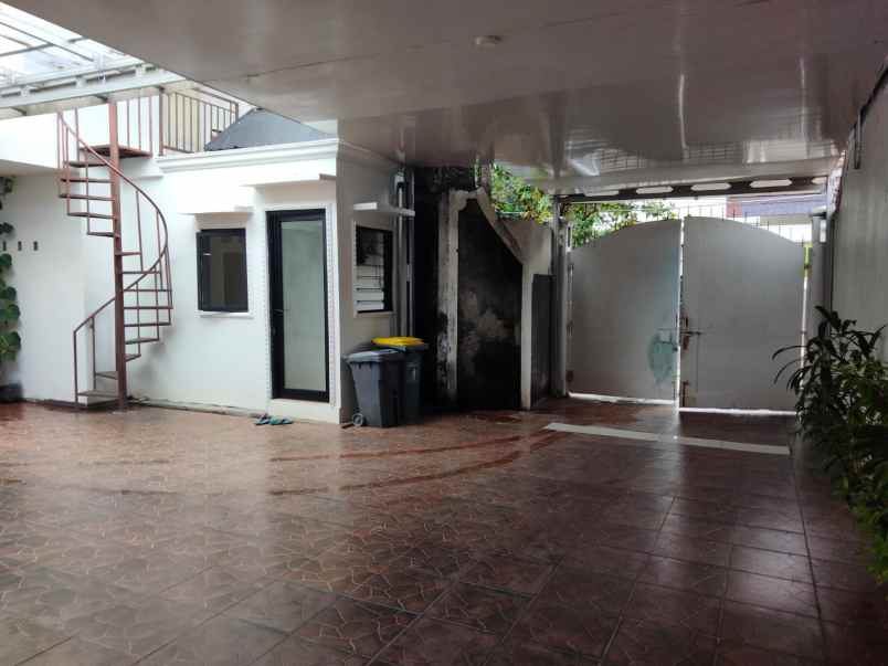 dijual rumah kemang jakarta selatan
