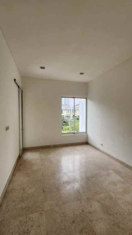 dijual rumah kemayoran