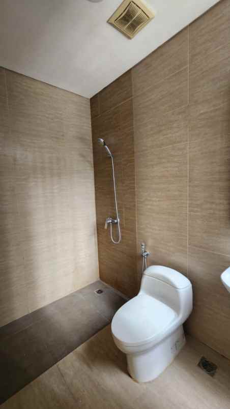 dijual rumah kemayoran