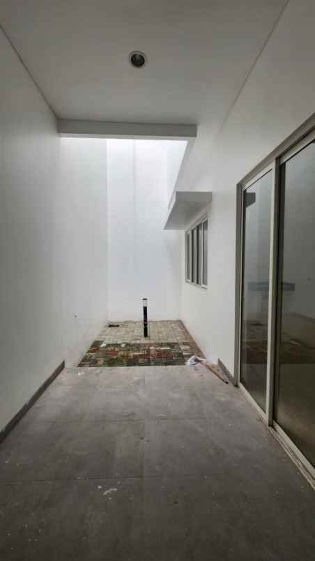 dijual rumah kemayoran