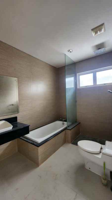 dijual rumah kemayoran