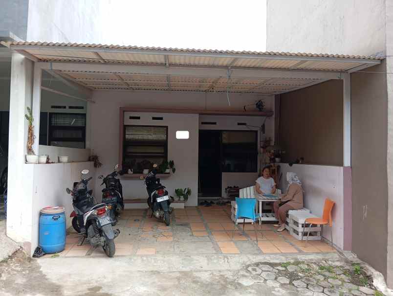 dijual rumah komp sariwangi city view