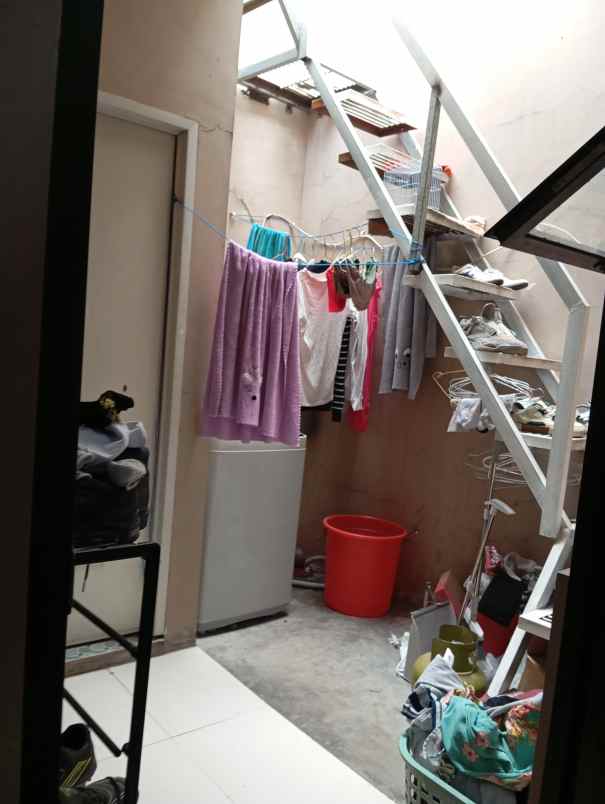 dijual rumah komp sariwangi city view