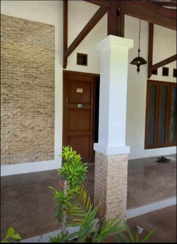 dijual rumah komplek diskum ad cipinang