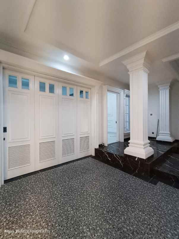 dijual rumah komplek meruya permai