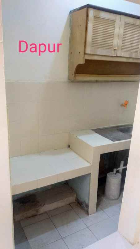 dijual rumah komplek pondok kacang prima