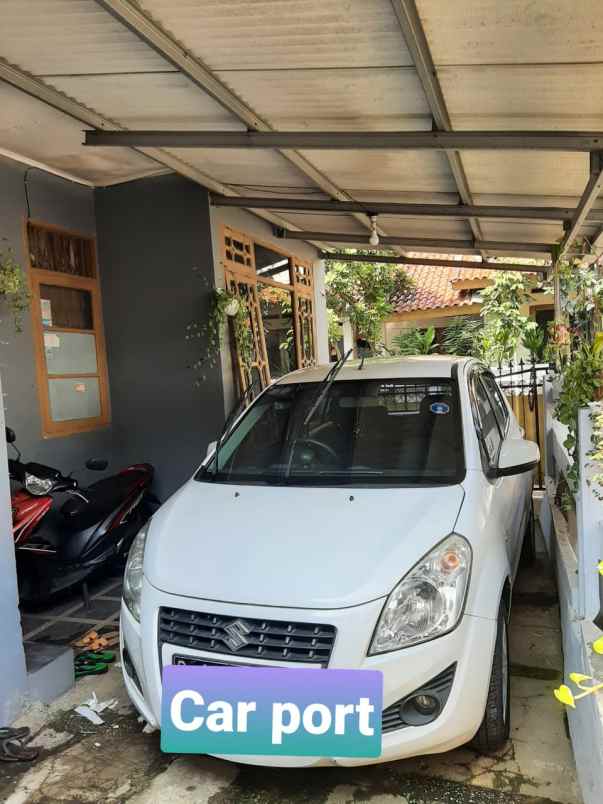 dijual rumah komplek puri cipageran kel