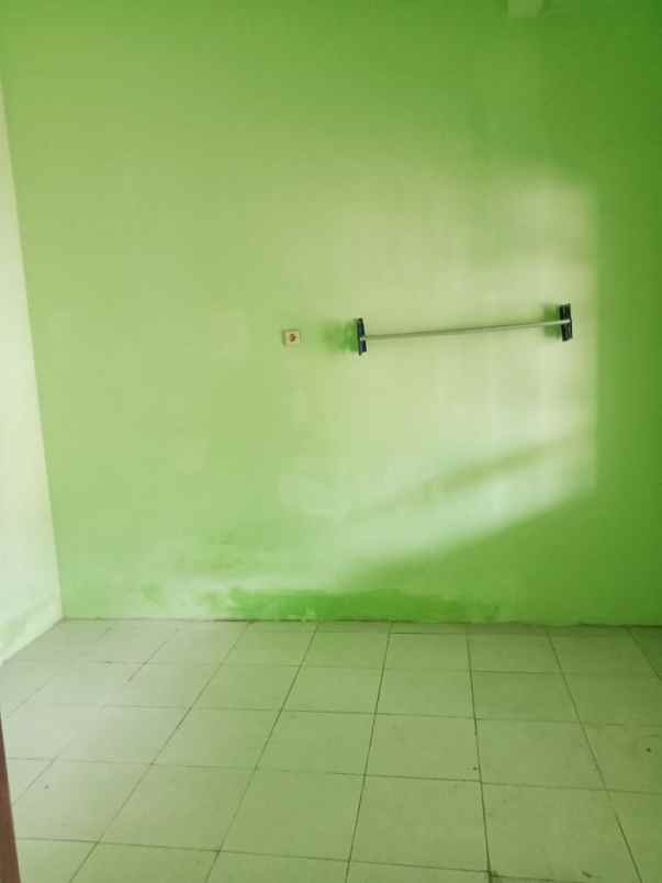 dijual rumah kutisari