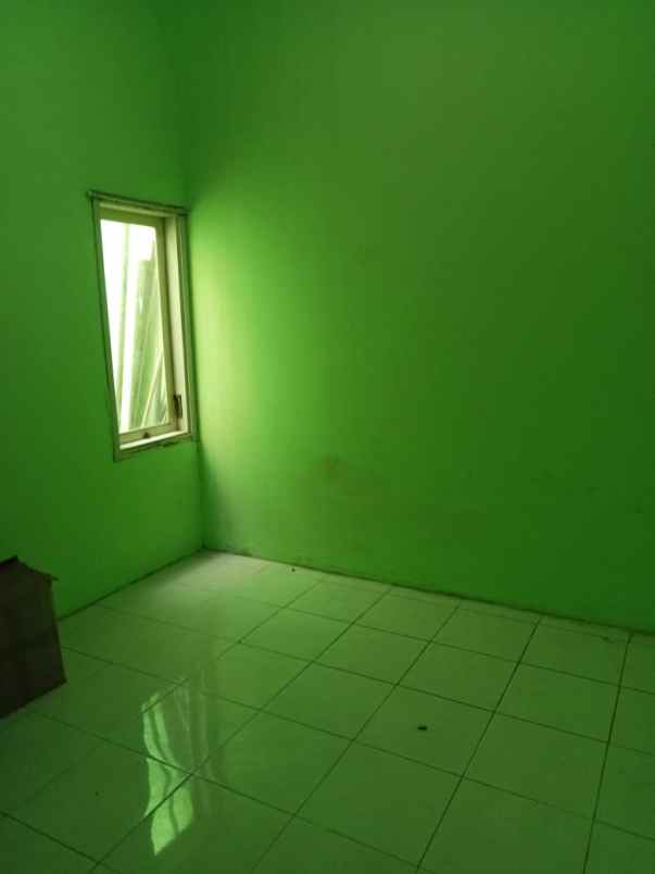 dijual rumah kutisari