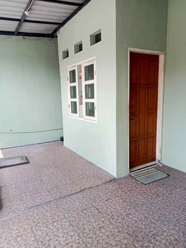 dijual rumah kutisari