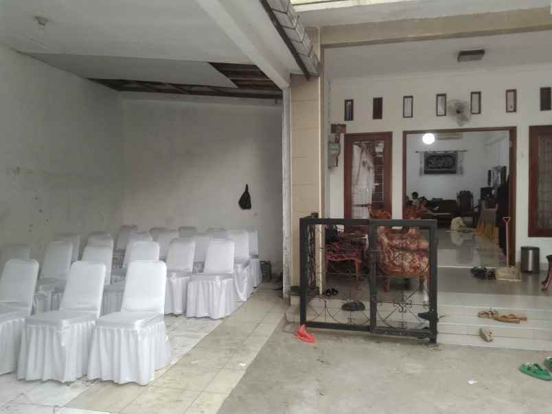 dijual rumah lenteng agung jagakarsa