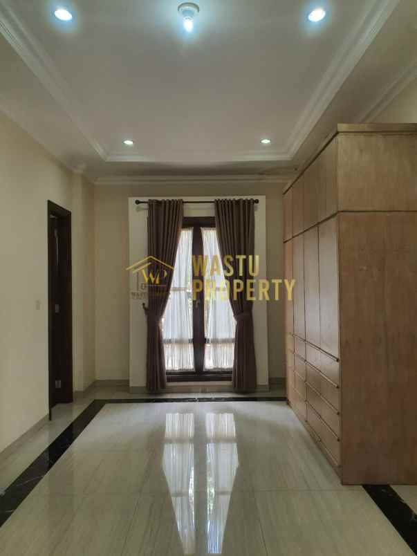 dijual rumah lenteng agung jakarta