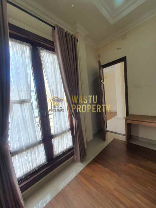 dijual rumah lenteng agung jakarta