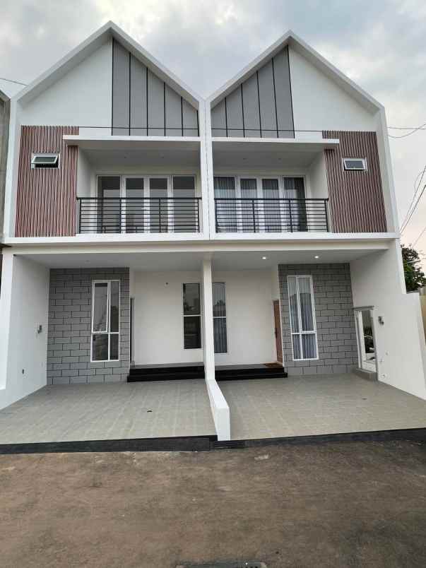 dijual rumah leuwinanggung cibubur depok
