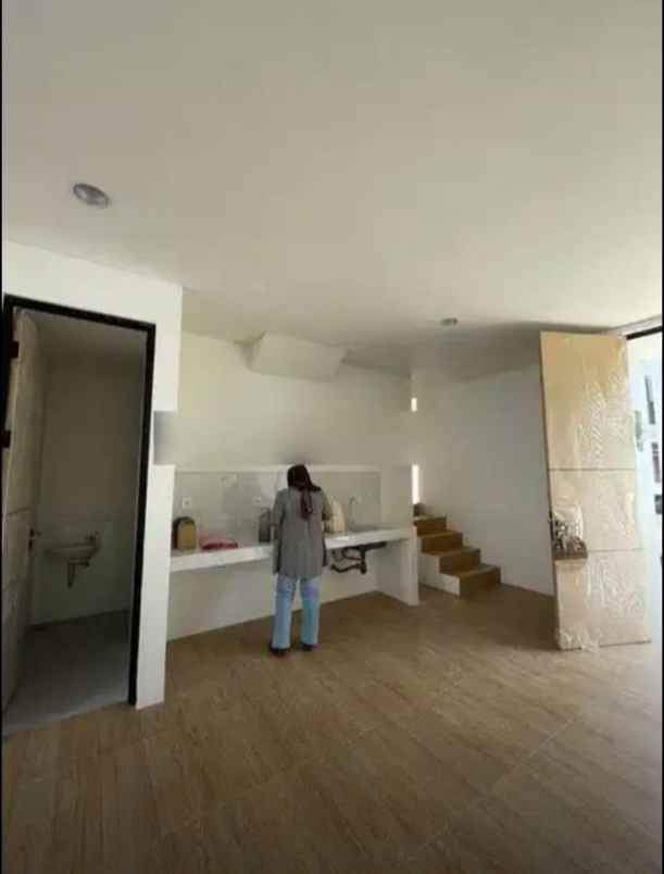dijual rumah lippo karawaci