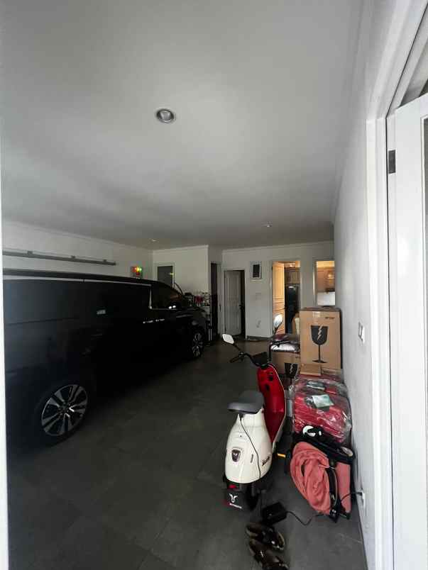 dijual rumah madja residence at puri