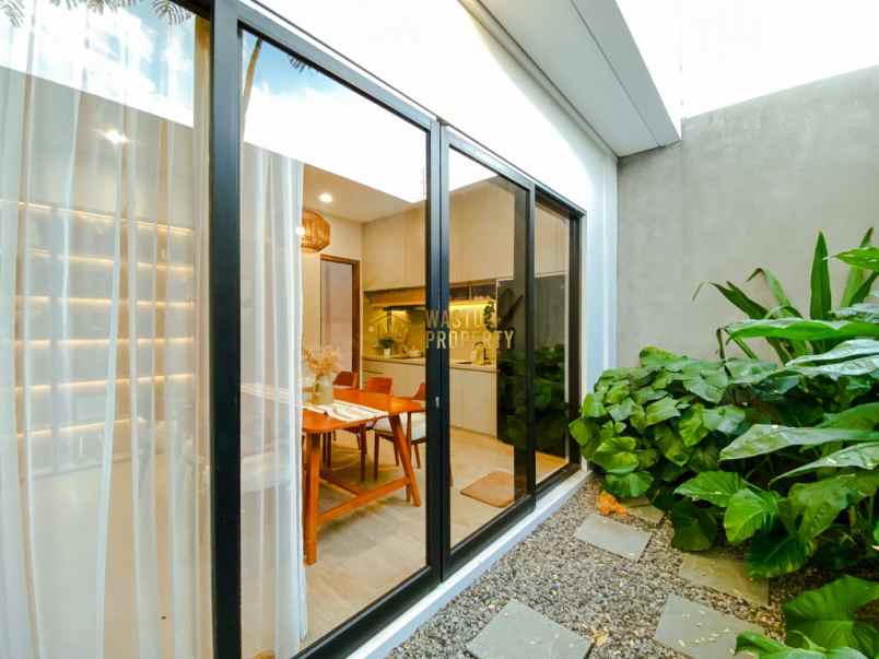 dijual rumah maguwoharjo kec depok kab