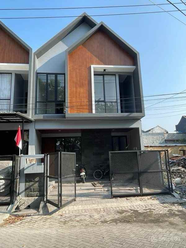 dijual rumah manyar tirtoyoso
