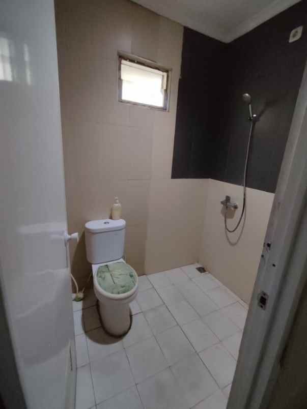 dijual rumah metland transyogi cileungsi