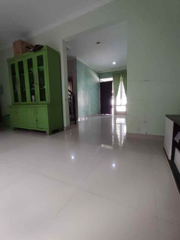 dijual rumah metland transyogi cileungsi