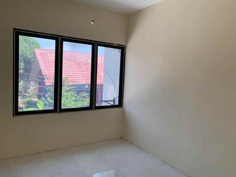 dijual rumah minimalis 2 lt rapi dekat kelapa gading