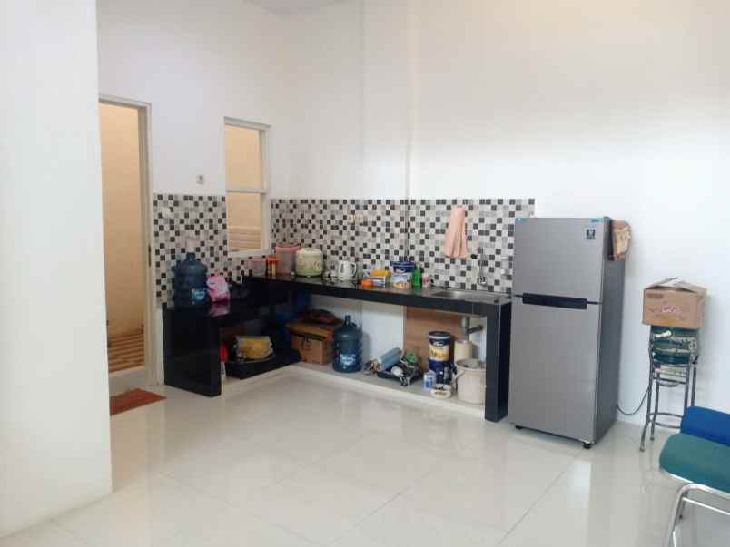 dijual rumah minimalis golden berry menganti gresik