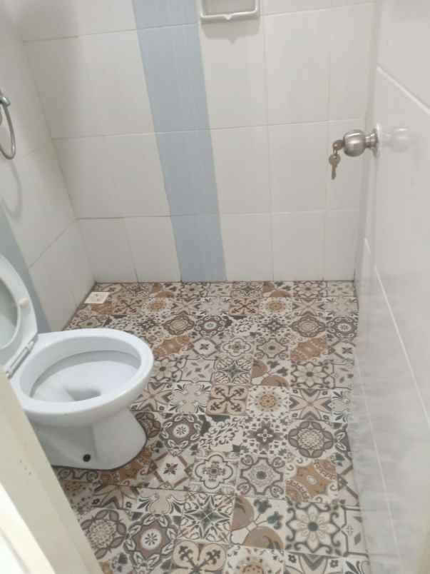 dijual rumah minimalis golden berry menganti gresik