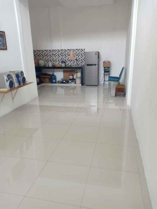 dijual rumah minimalis golden berry menganti gresik
