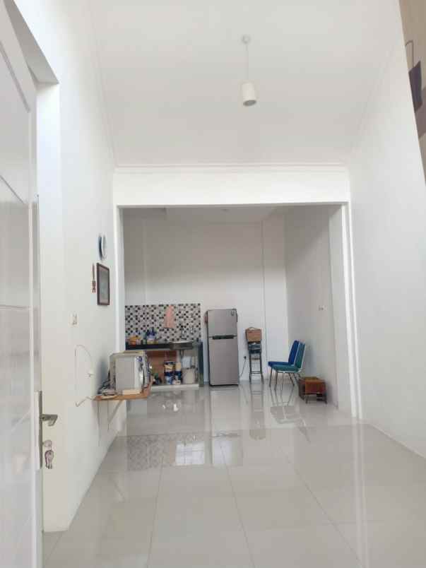 dijual rumah minimalis golden berry menganti gresik