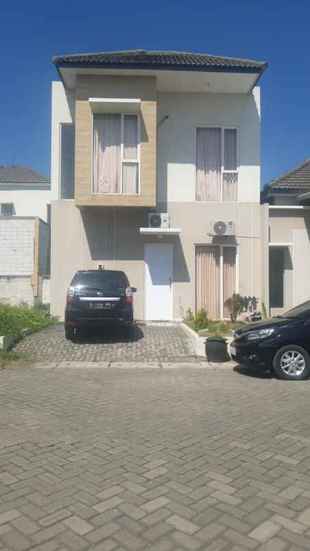 dijual rumah newton park juanda