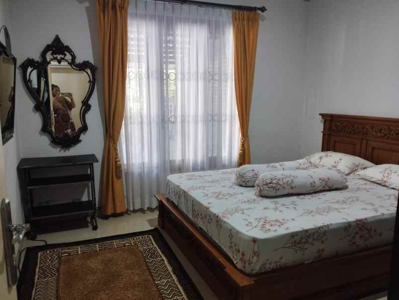 dijual rumah nogotirto