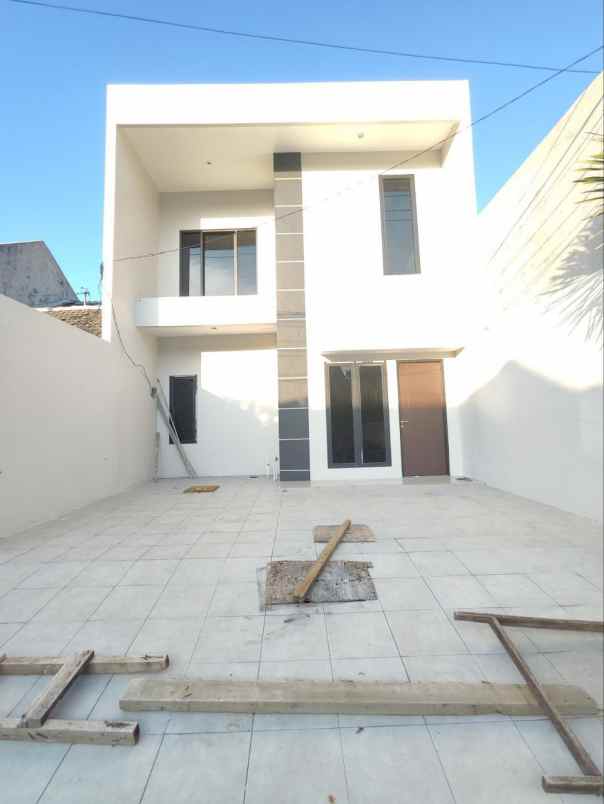 dijual rumah pandugo