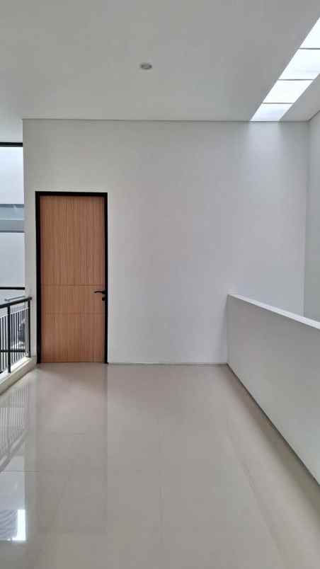 dijual rumah pantai mentari