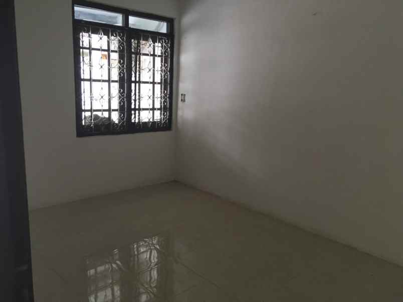 dijual rumah pegangsaan indah