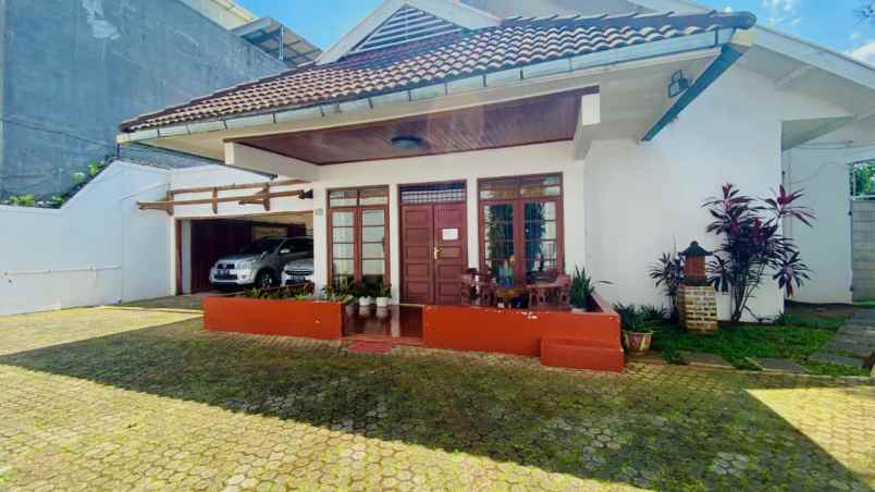 dijual rumah pejaten barat