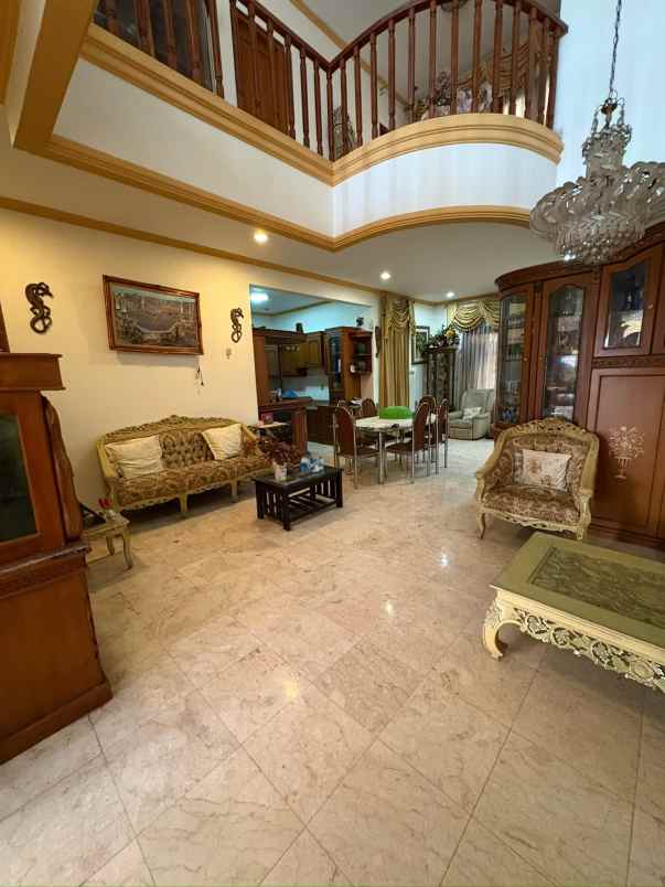 dijual rumah pejaten barat