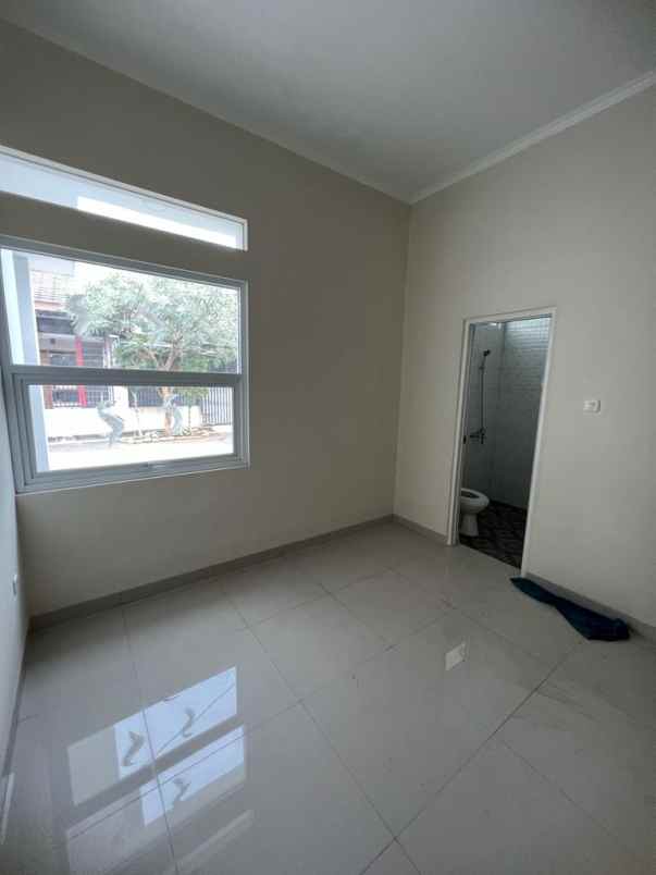 dijual rumah permata elok cisaranten