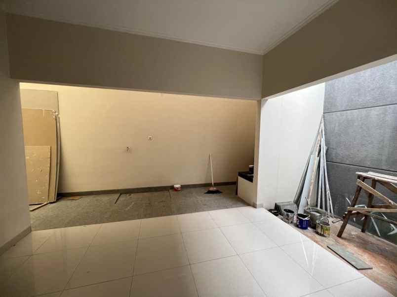 dijual rumah permata elok cisaranten