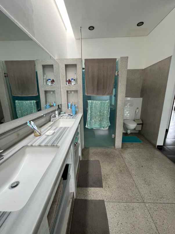 dijual rumah pertanian raya dprd lebak