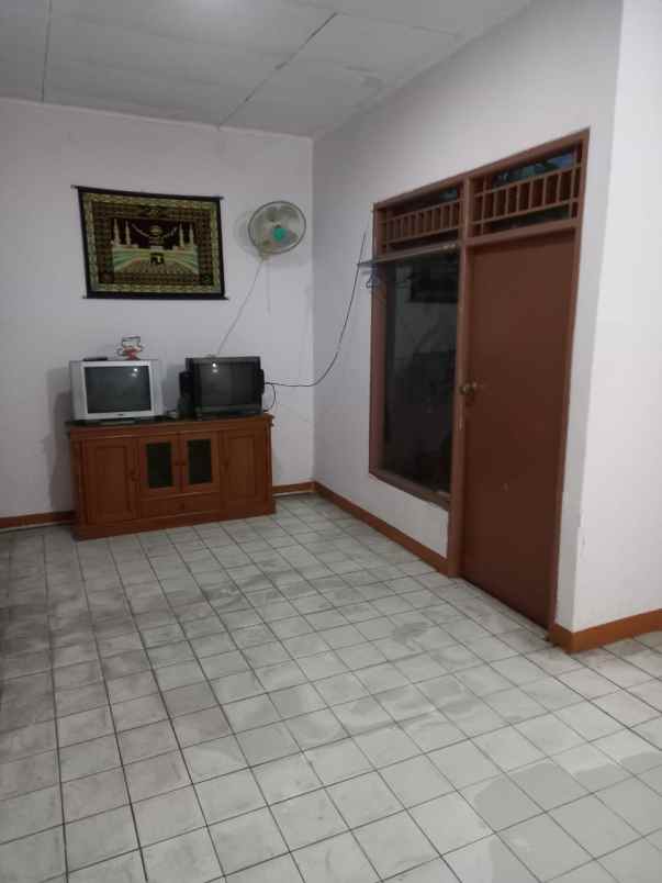 dijual rumah perum harapan kita