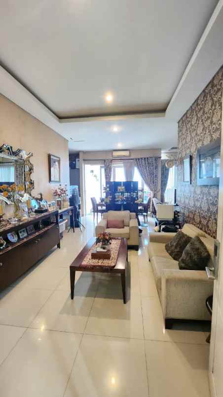 dijual rumah perumahan metland menteng