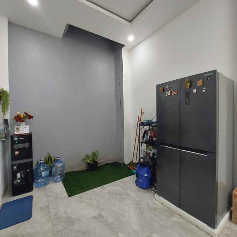 dijual rumah perumahan monalisa