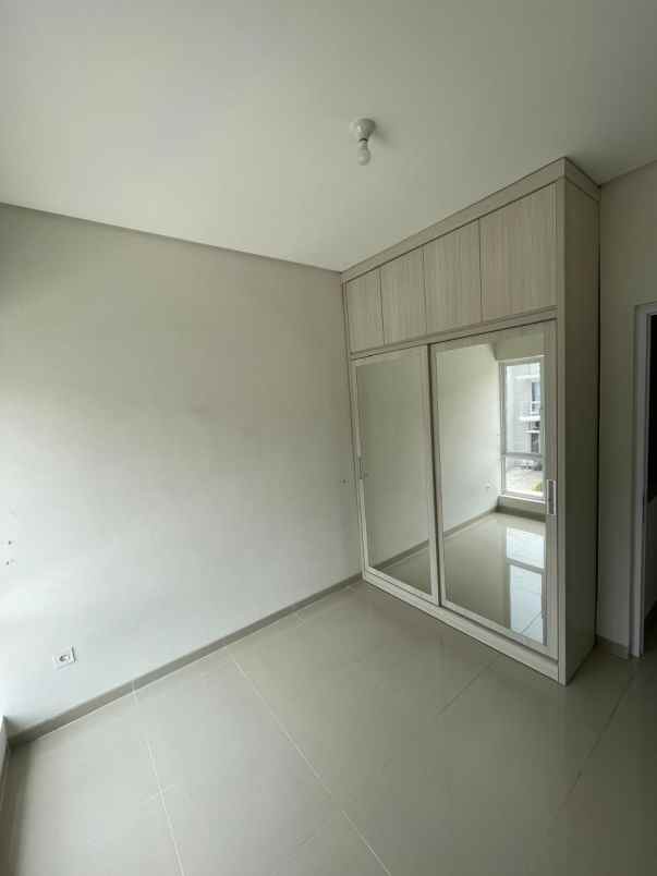 dijual rumah perumahan paradise bsd